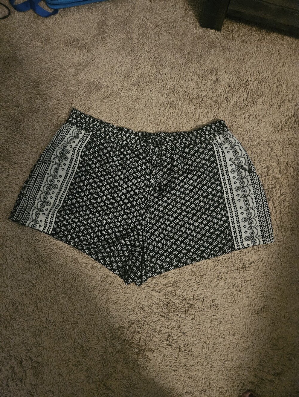 BeBop Black and White Printed Athletic Shorts